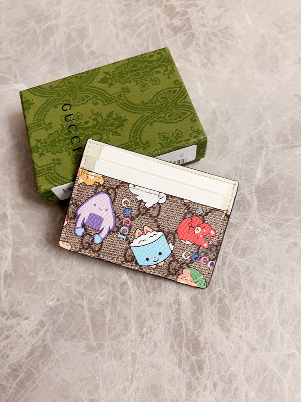 グッチ財布 レプリカ正面デザイン